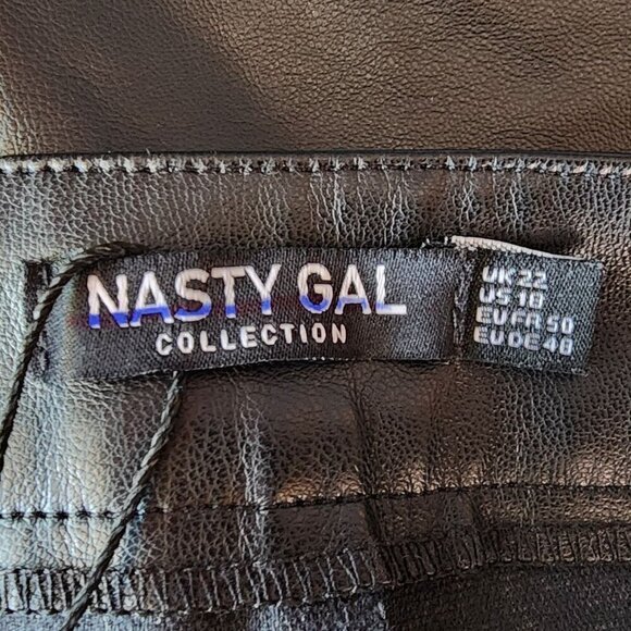 NWT Nasty Gal Faux Leather High Waisted Black Flared Pants Womens 18 - Picture 5 of 8